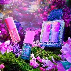 Too Faced Kissing Jelly Lip Gloss Duo - Bubble Gum and limited edition Snow Cone